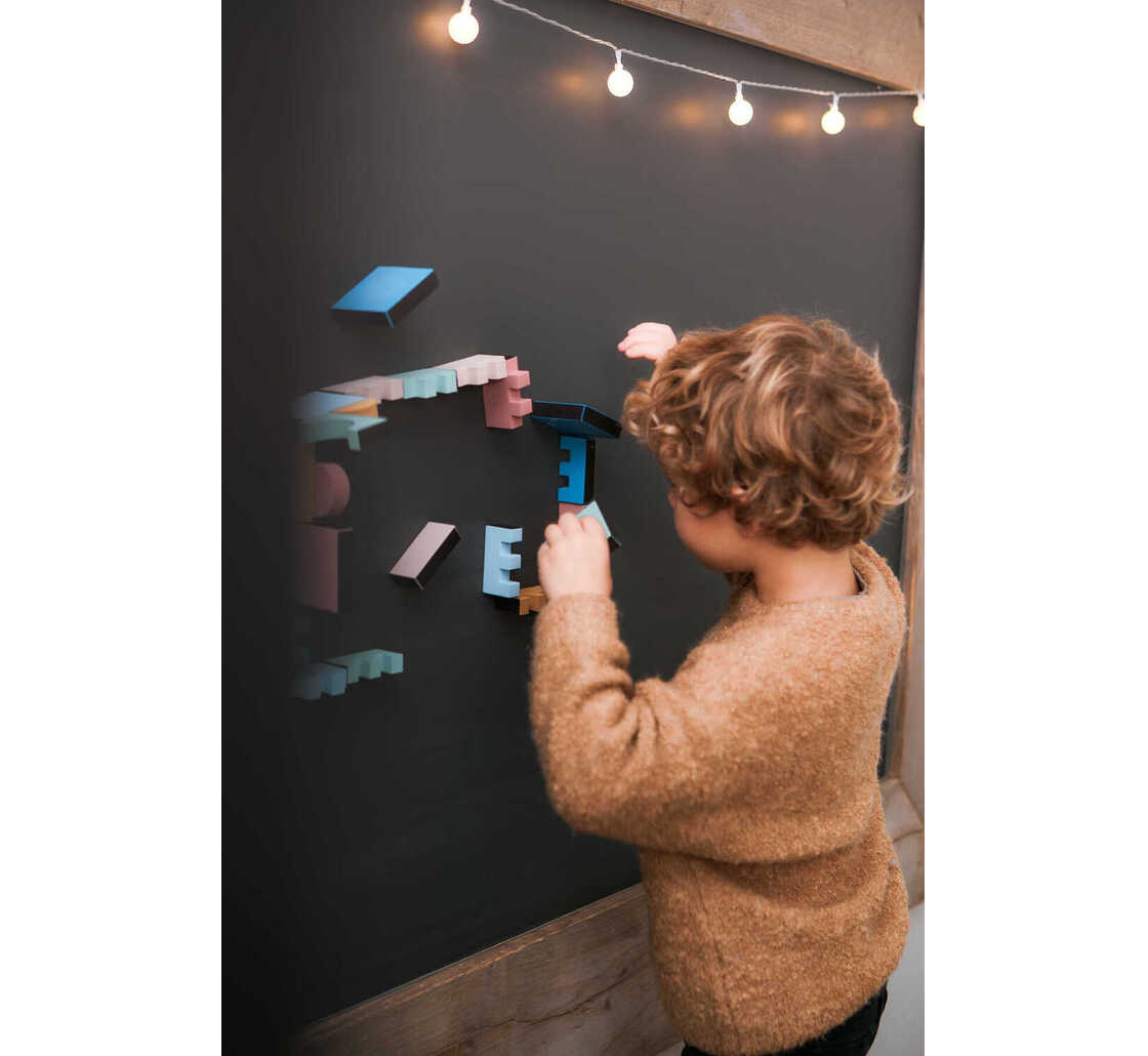 Magnetic building blocks 